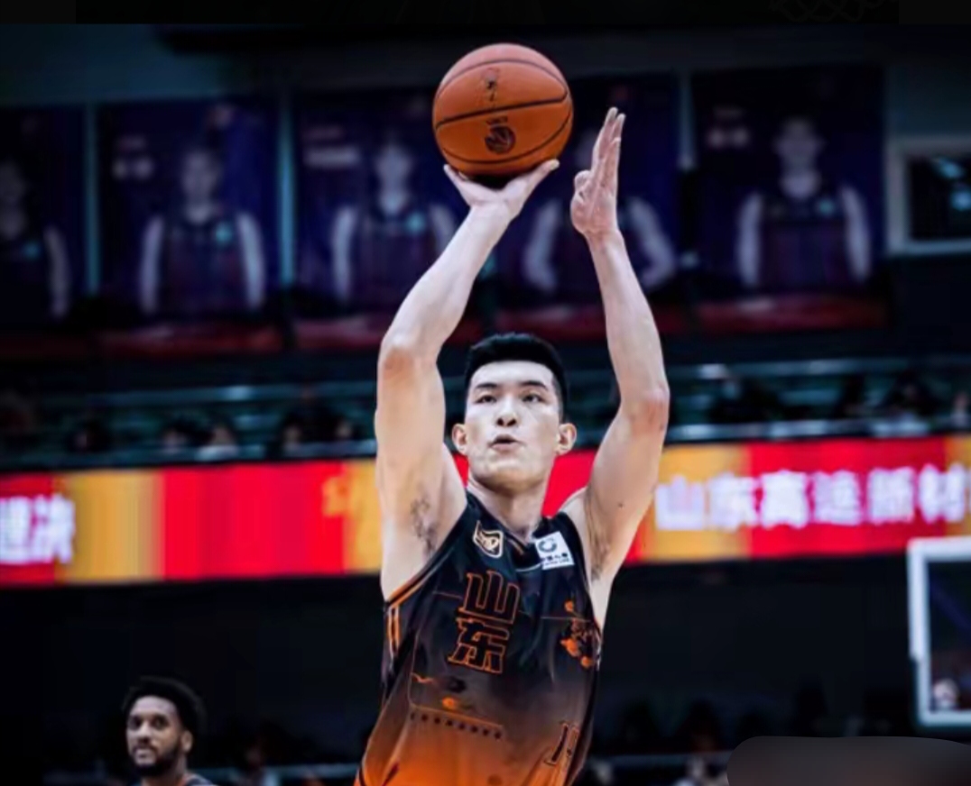 山东男篮击败重庆保持领先优势
