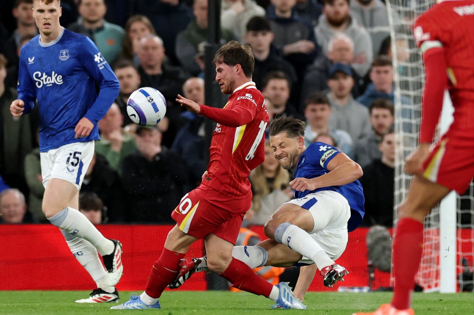 墨西哥横扫英格兰，科曼关键制胜的简单介绍