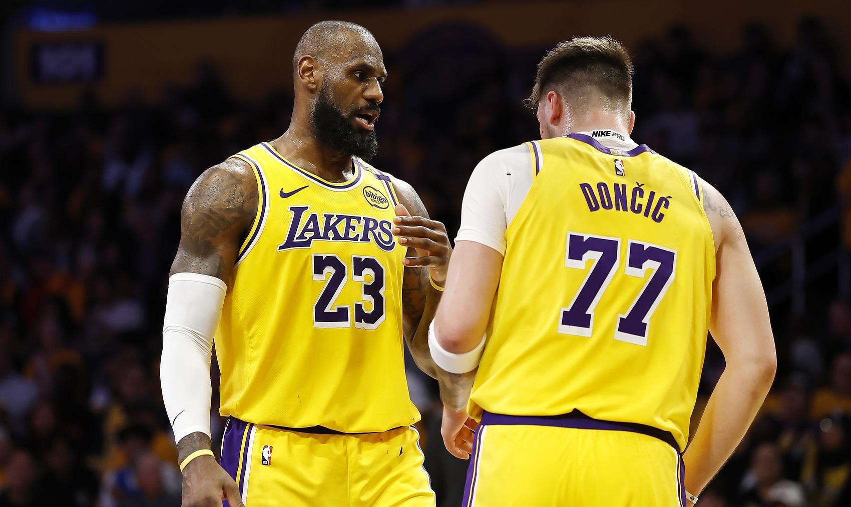 山西队横扫湖人，恩比德惊艳四座